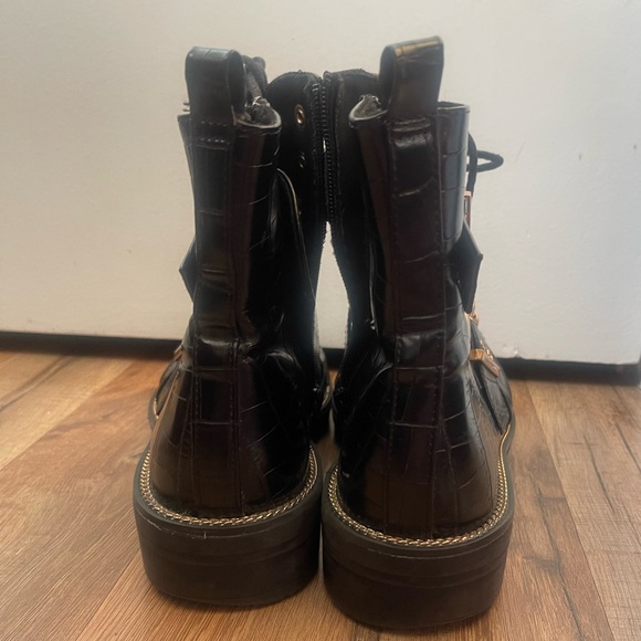 Textured Leather Boots with Two Golden Buckles with a side zipper. - Picture 3 of 5